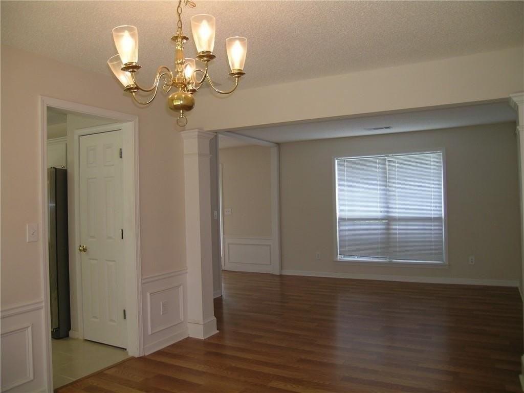 3674 Kentford Ln - Photo 3 of 12