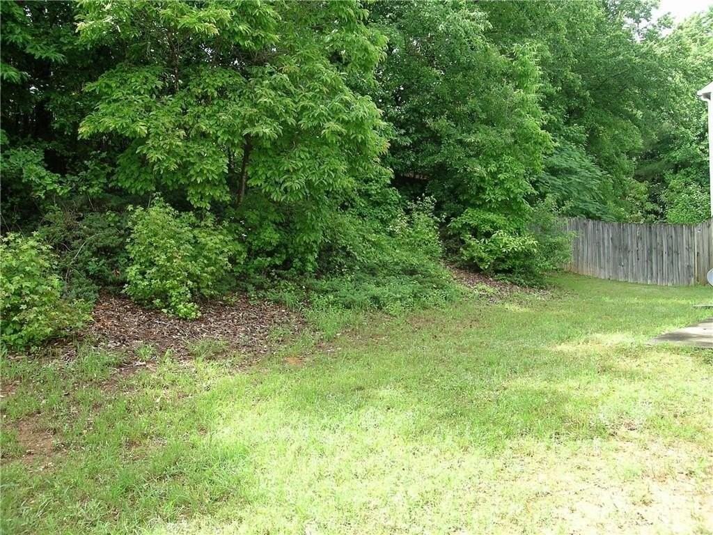 3674 Kentford Ln - Photo 5 of 12