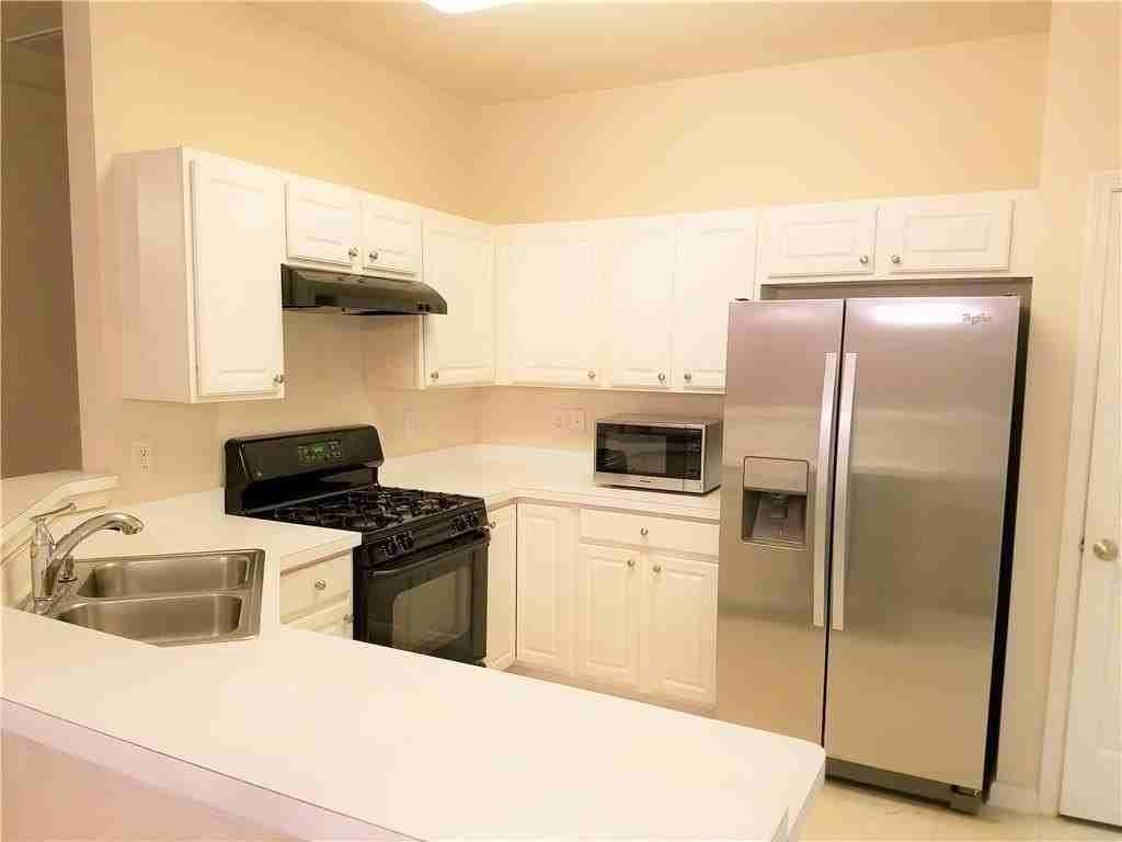 3645 Postwaite Cir - Photo 7 of 22