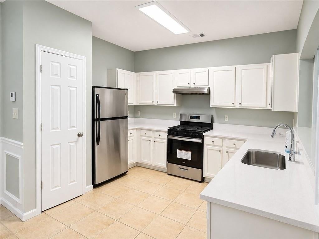 2490 Emma Way - Photo 7 of 22