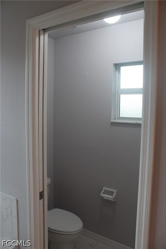 1327 Sw 3rd Ave - Photo 6 of 17