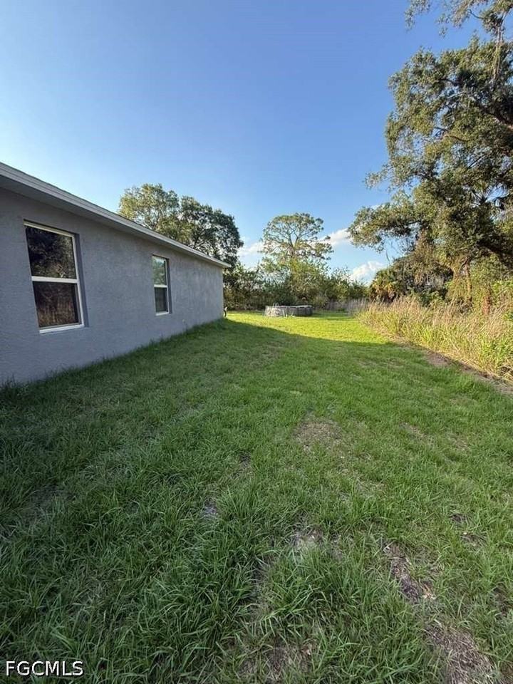 8115 Ace Ct - Photo 3 of 13