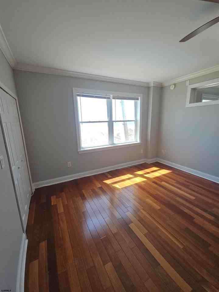 111 S Cambridge Ave #303 - Photo 6 of 26