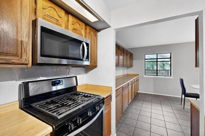 3219 June St Ne - Photo 4 of 15