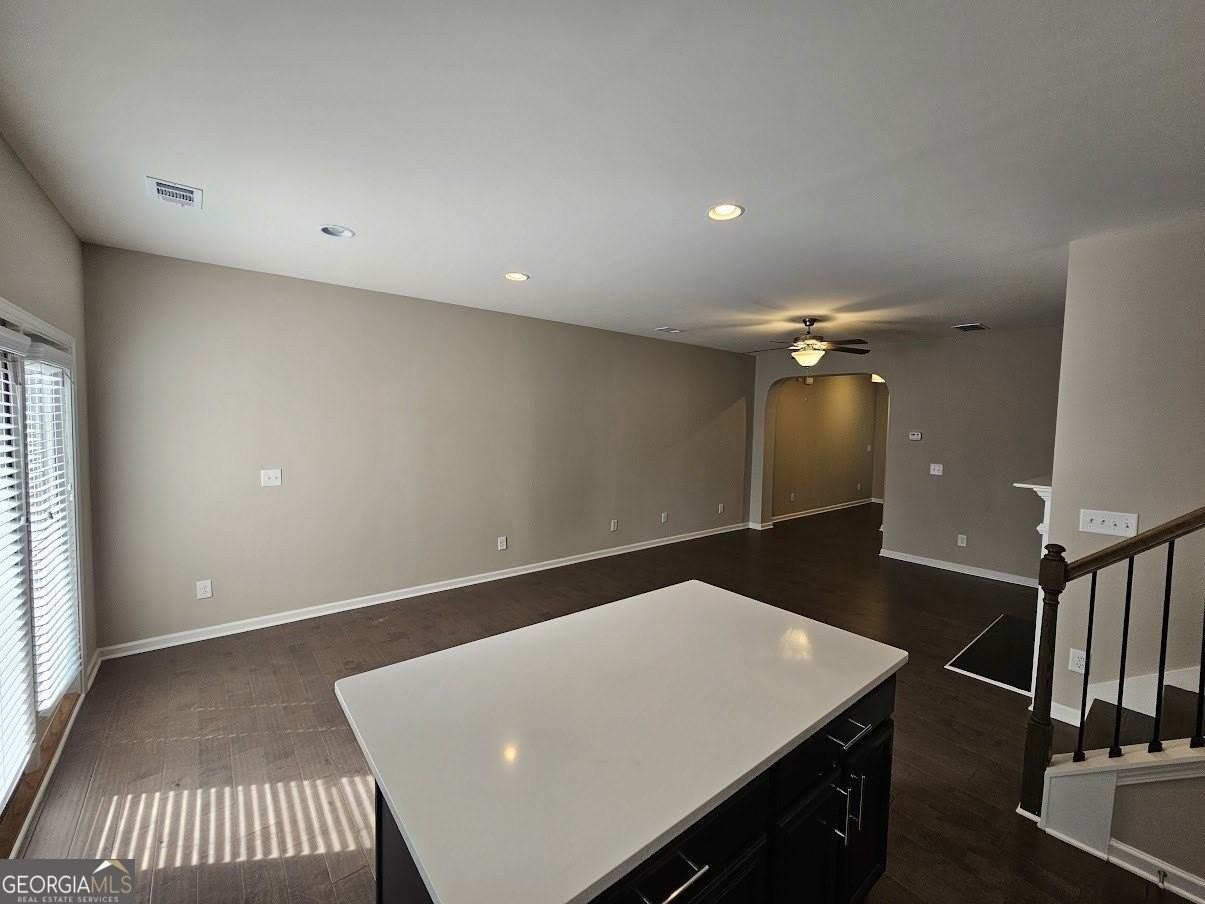 808 Belfry Ter - Photo 6 of 21