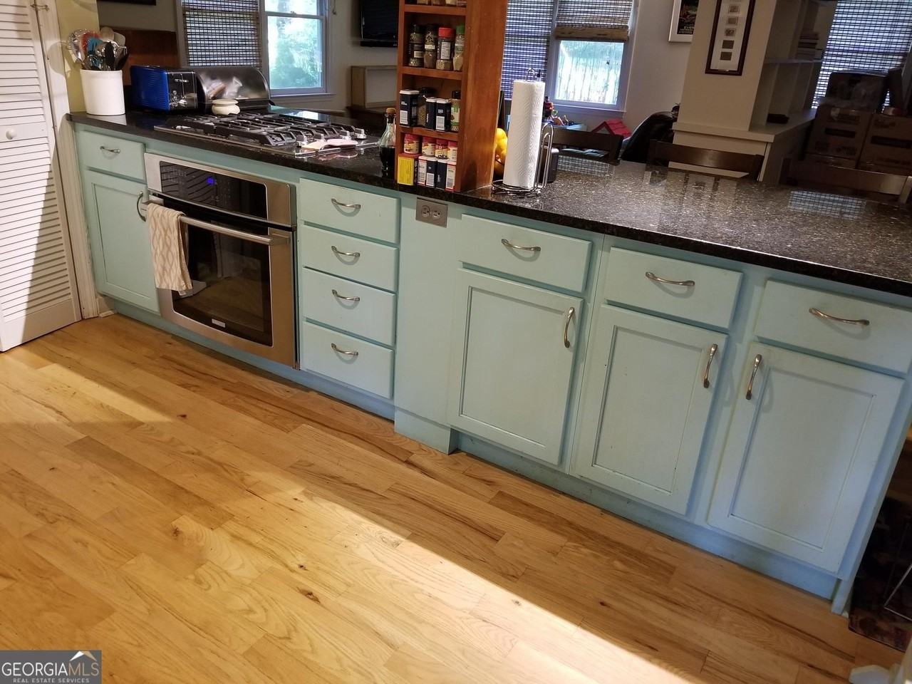 410 Rocky Dr - Photo 3 of 13