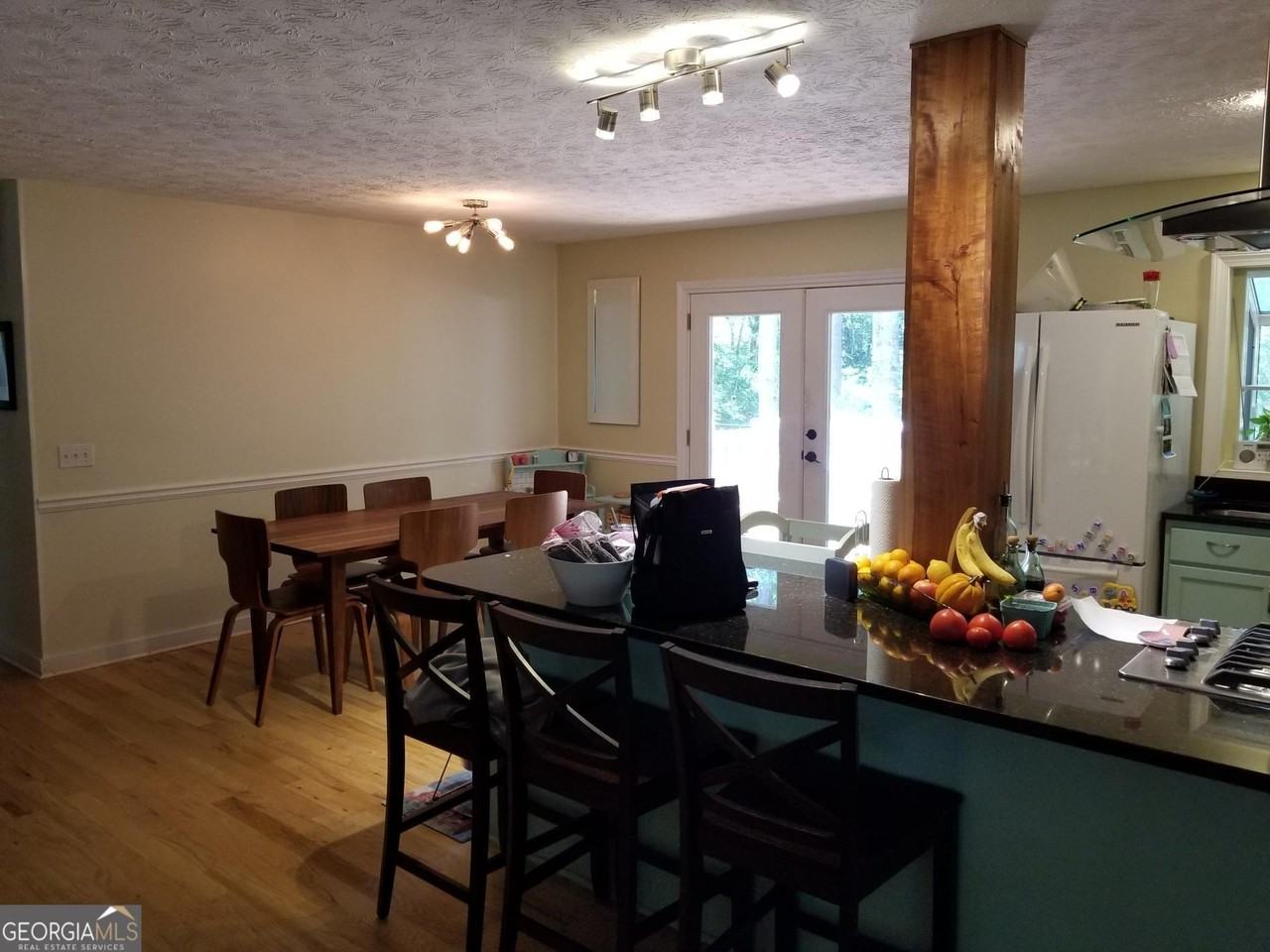 410 Rocky Dr - Photo 4 of 13