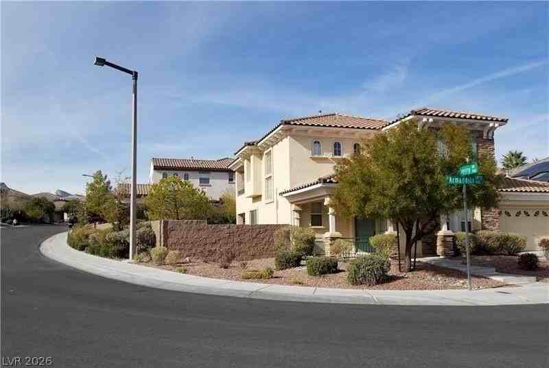 971 Armandito Dr - Photo 2 of 50