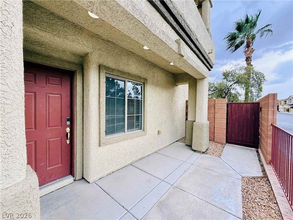 9621 Sharp Horn Ct - Photo 3 of 39