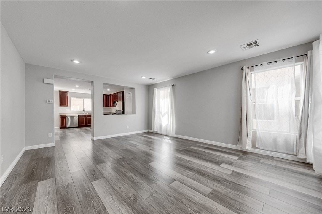 77 Peachtree Hill Ave - Photo 5 of 15