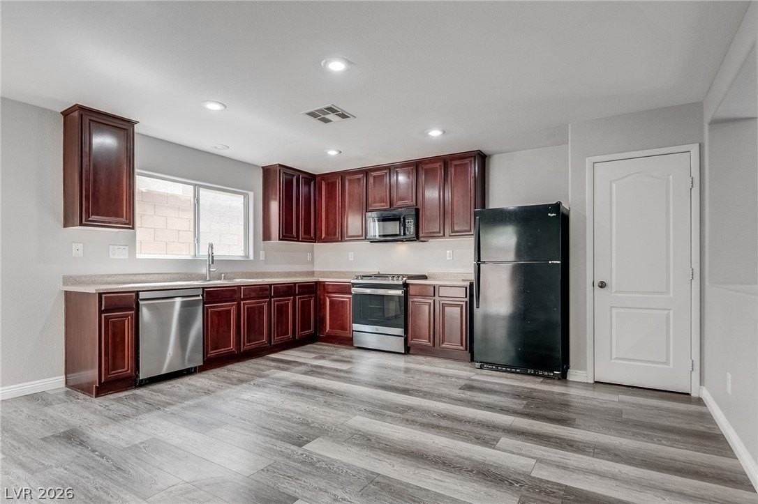 77 Peachtree Hill Ave - Photo 6 of 15