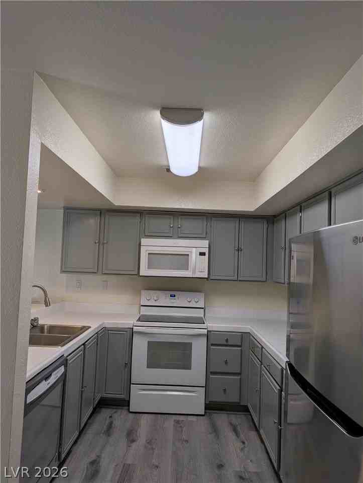 4440 Woodpine Dr #108 - Photo 5 of 19