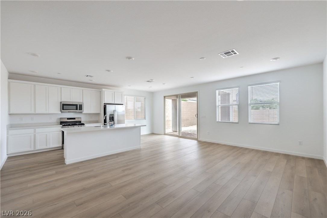 11804 Waterbird Ave - Photo 4 of 28