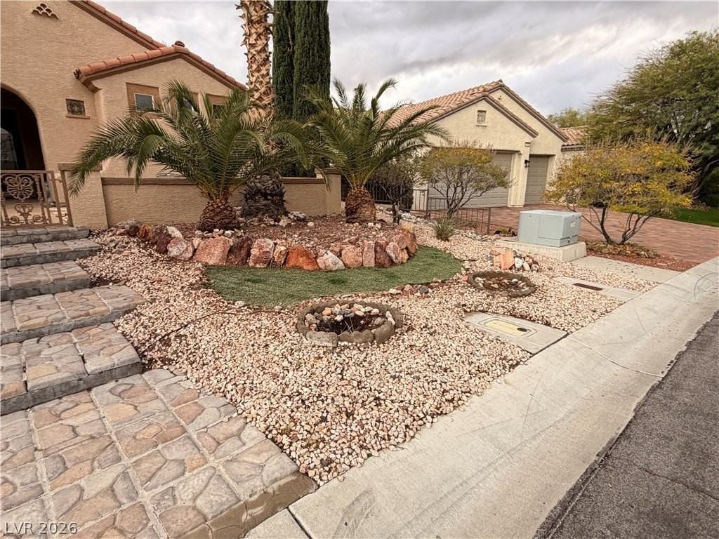 2759 Foxtail Creek Ave - Photo 2 of 44