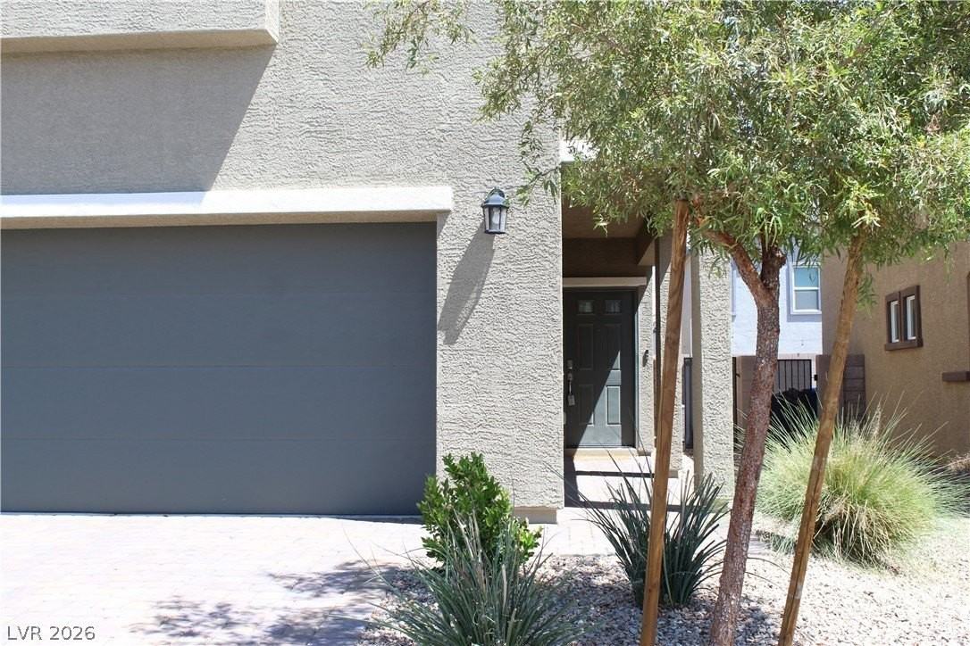 7712 Markarian St - Photo 2 of 28