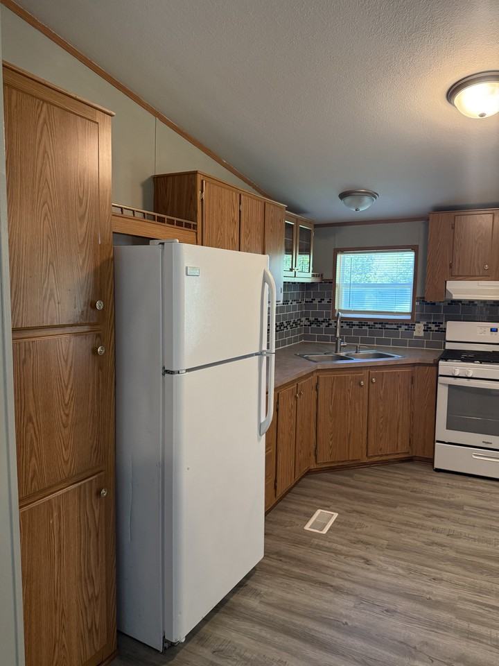 3512 Union St #1 - Photo 4 of 26