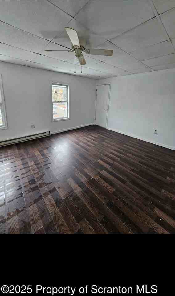 240 Greenbush St - Photo 6 of 10