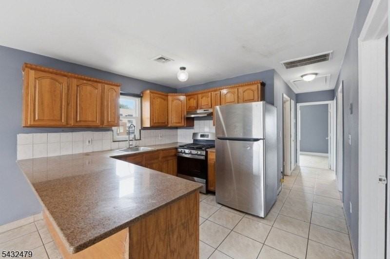363 Summer St #2 - Photo 4 of 14