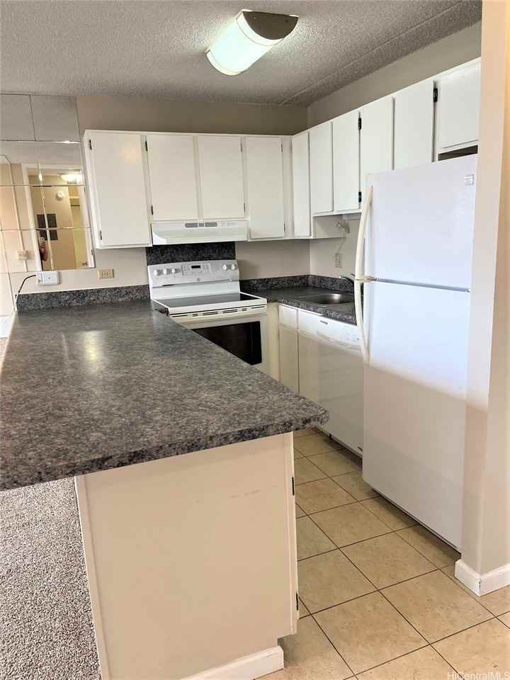 411 Hobron Ln #1012 - Photo 6 of 24