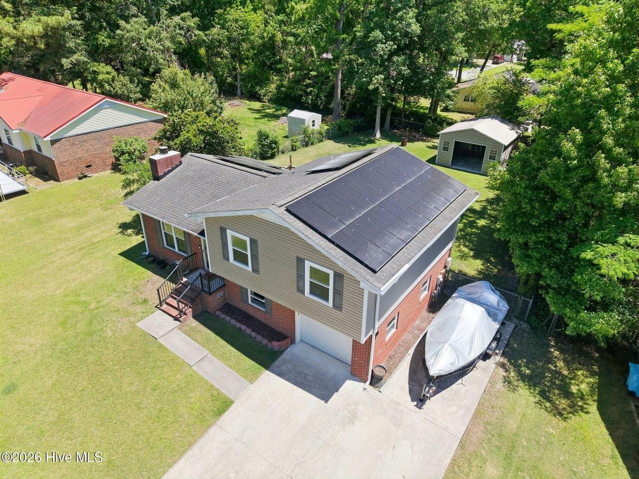 109 Stillbrook Ct - Photo 7 of 49