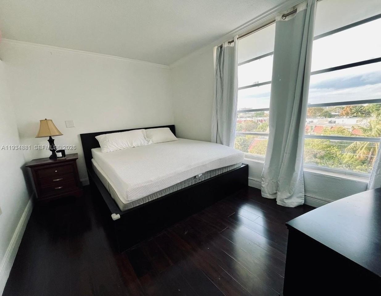 1750 Ne 115th St #608 - Photo 5 of 14