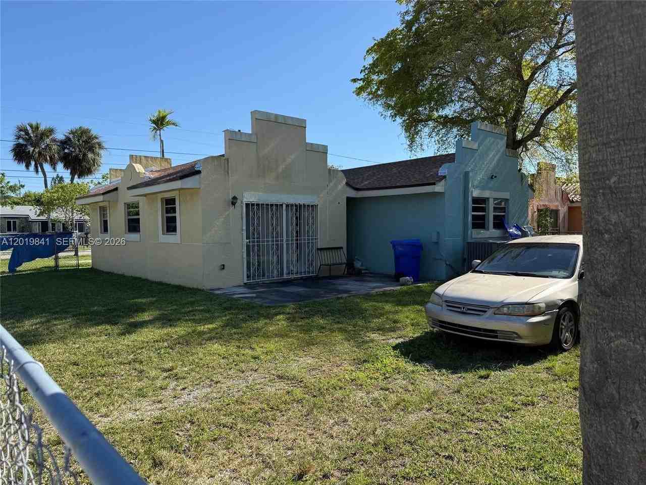 1501 Nw 57th St - Photo 3 of 3
