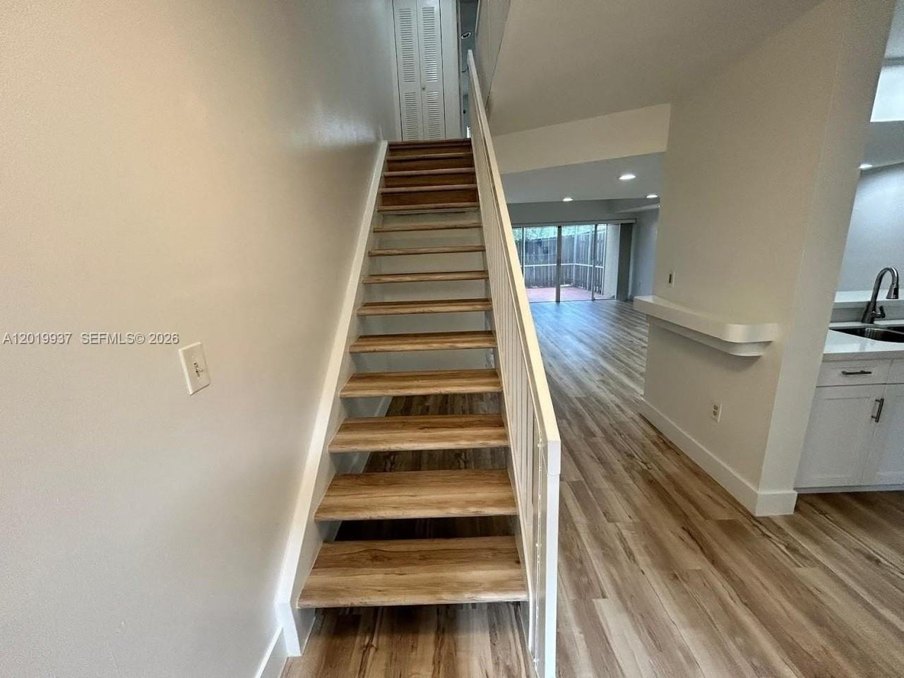 1325 Nw 124th Ave #1325 - Photo 3 of 27