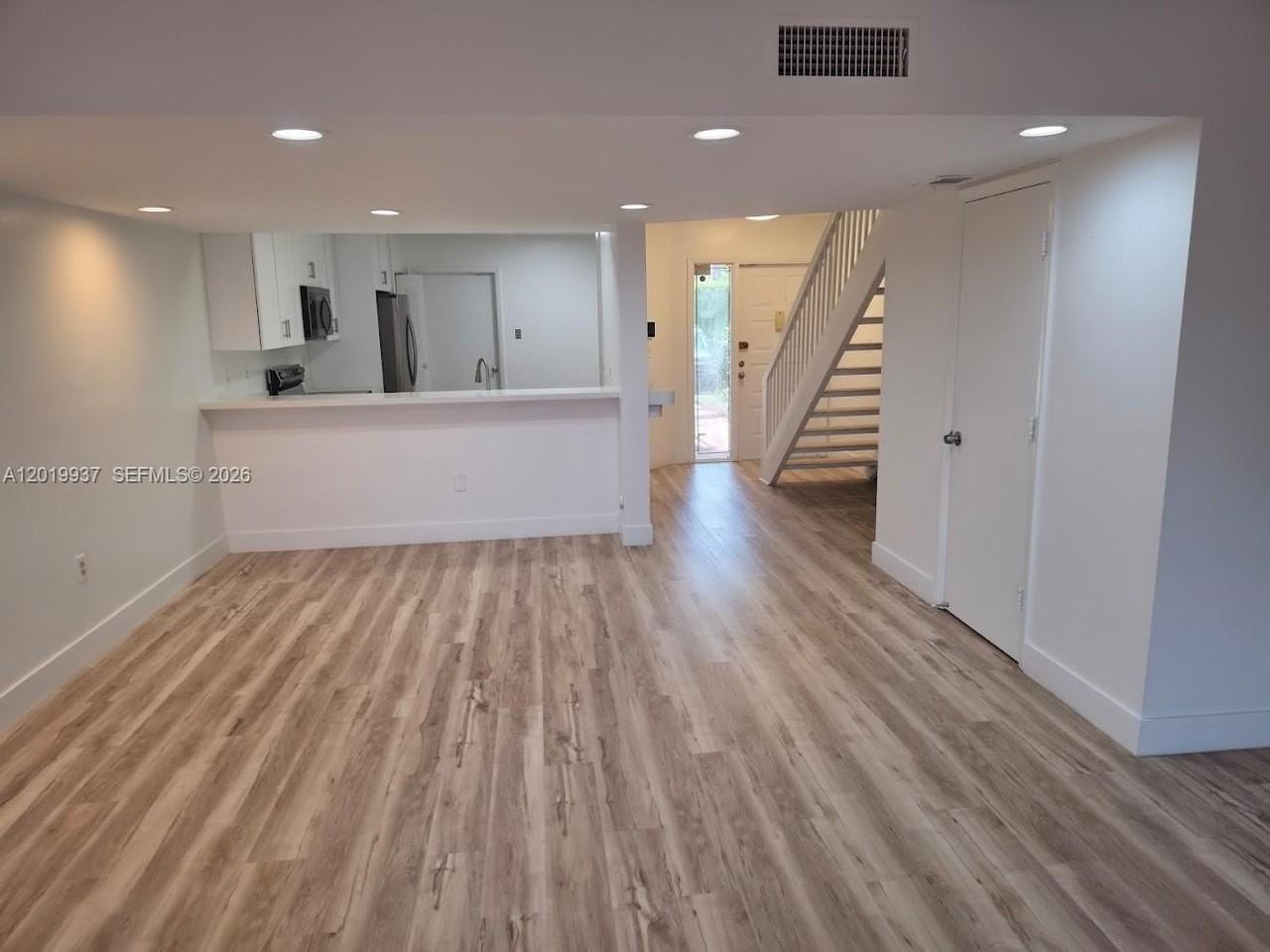 1325 Nw 124th Ave #1325 - Photo 5 of 27