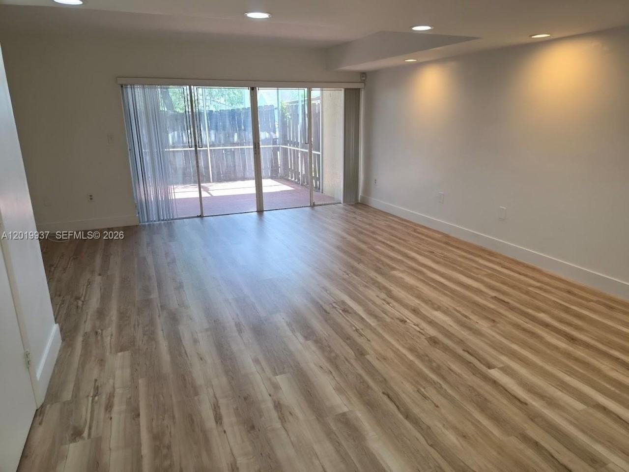 1325 Nw 124th Ave #1325 - Photo 7 of 27