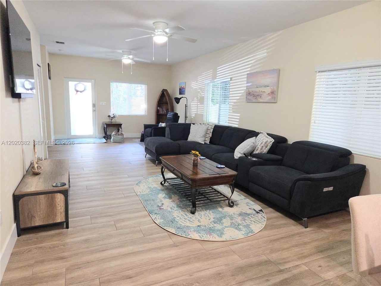 11 Pompano Ave #11 - Photo 2 of 15