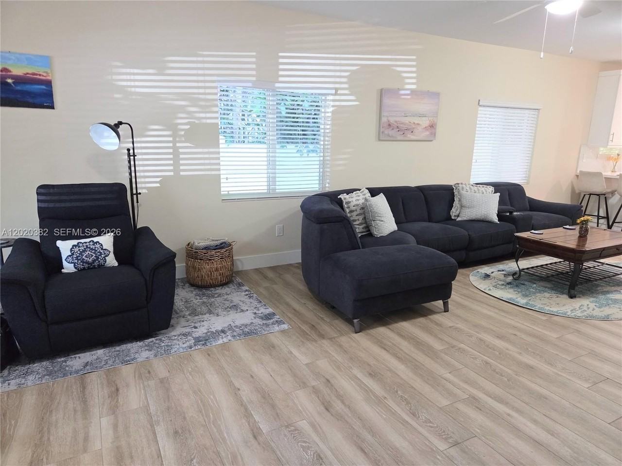 11 Pompano Ave #11 - Photo 3 of 15