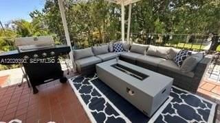 1670 Sw 20th St #2 - Photo 6 of 43
