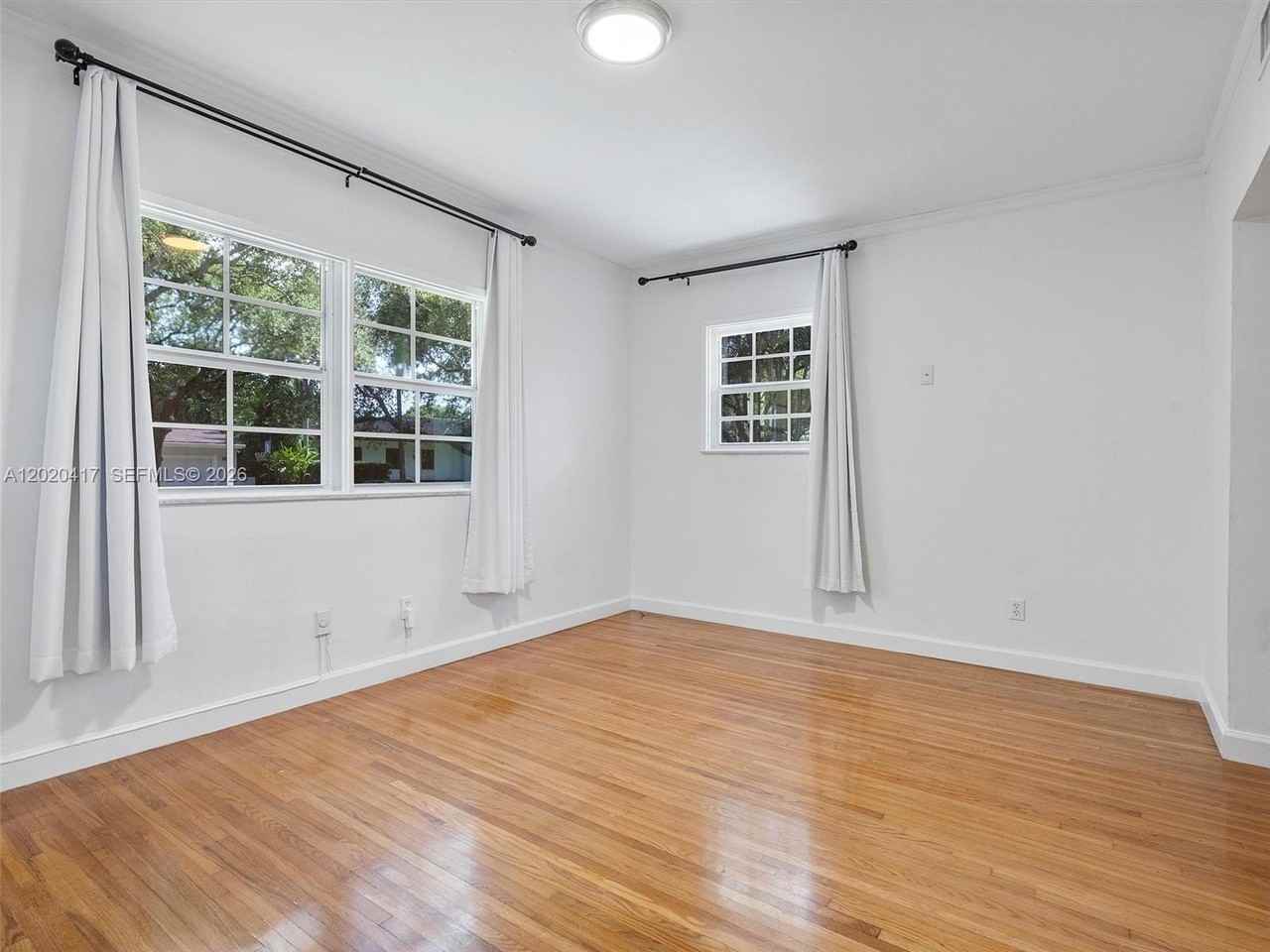 731 Sistina Ave #0 - Photo 5 of 50