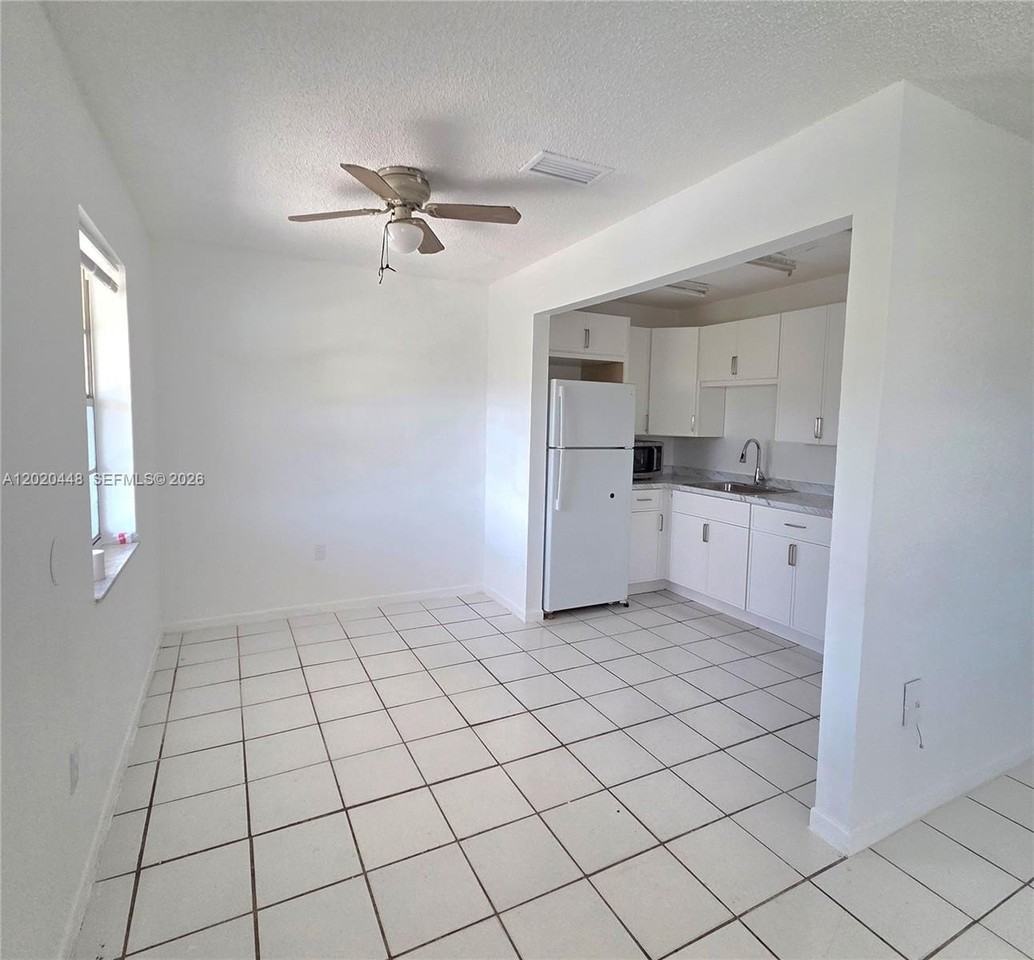 4030 Sw 61st Ave #6 - Photo 2 of 12