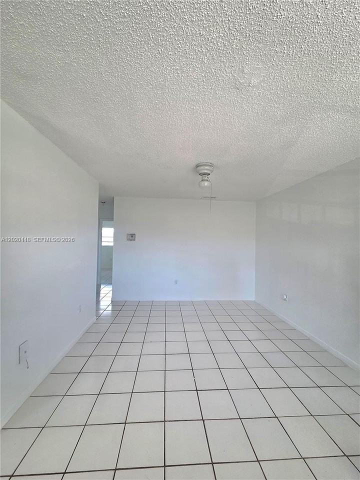 4030 Sw 61st Ave #6 - Photo 3 of 12