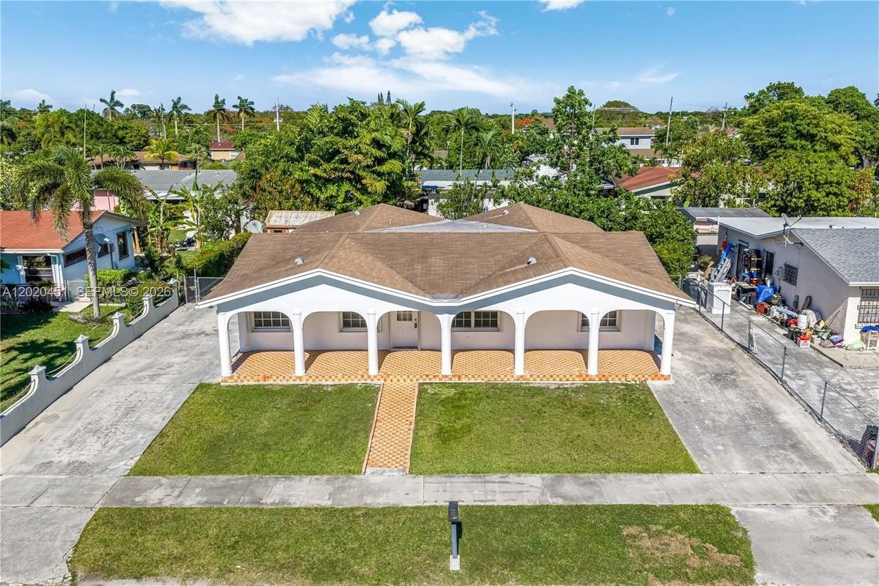 30323 Sw 152nd Pl - Photo 6 of 35