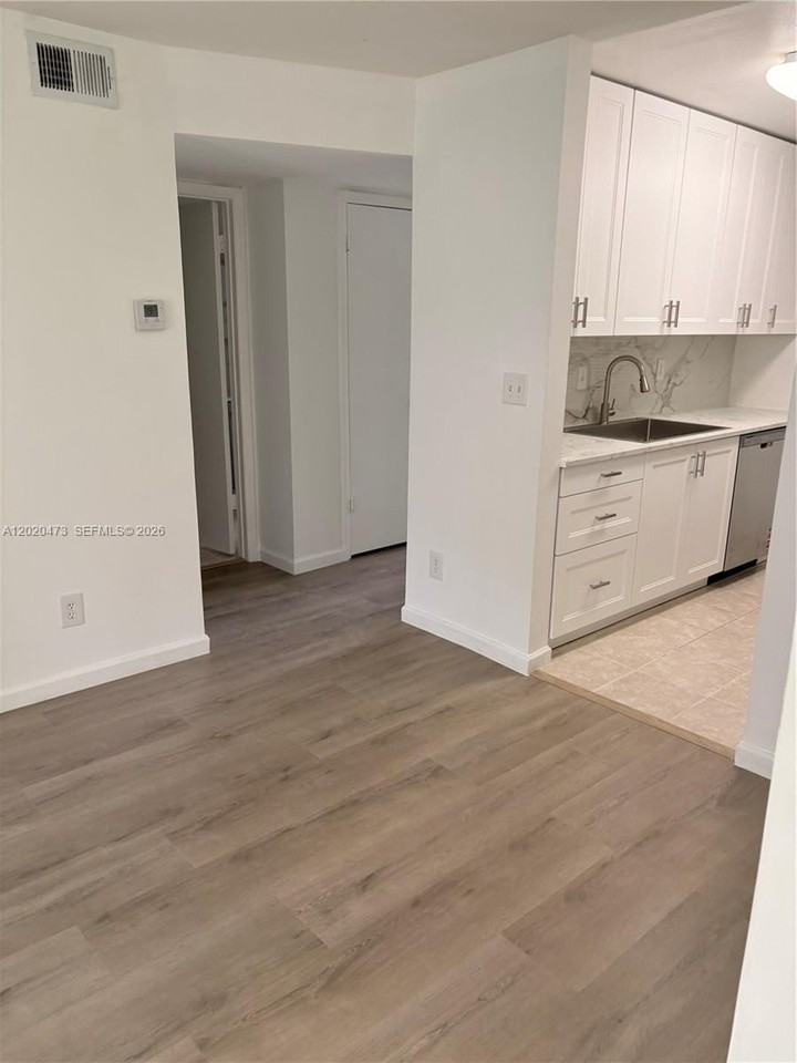 8753 Nw 39th St #8753 - Photo 5 of 14