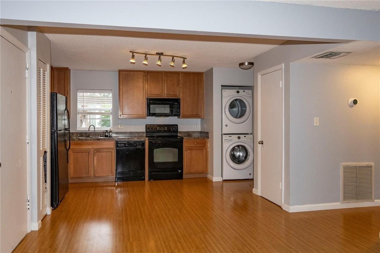 317 E Amelia St #8 - Photo 2 of 13