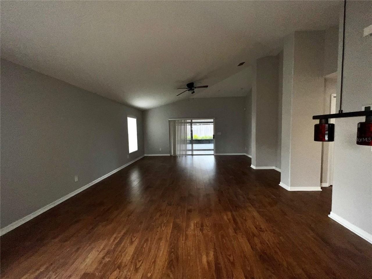 2620 Regency Oak Ln - Photo 7 of 36