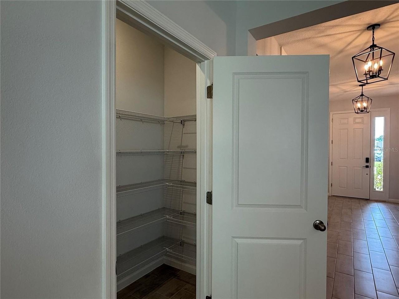 5075 Grand Teton Ct - Photo 7 of 24