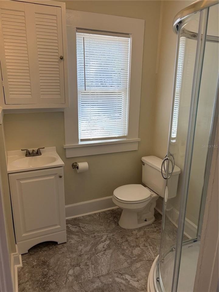 3844 Burlington Ave N - Photo 7 of 20
