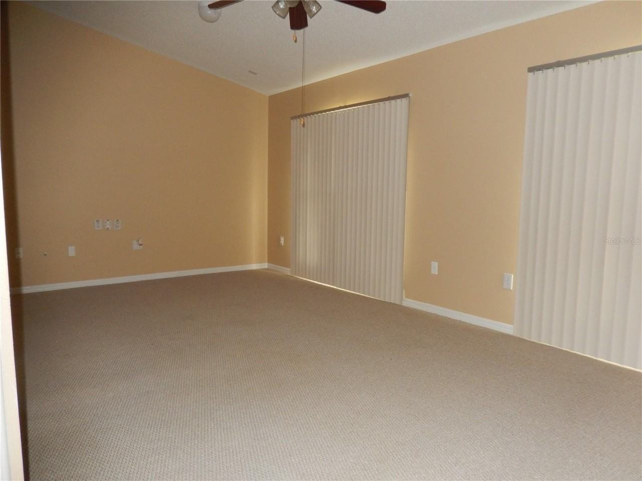 817 Frankford Dr - Photo 6 of 14
