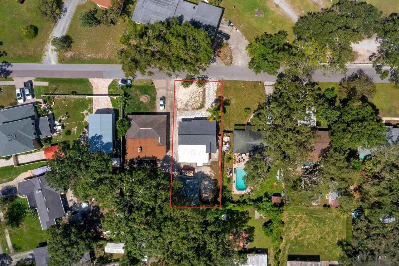 10707 N Rome Ave - Photo 2 of 35