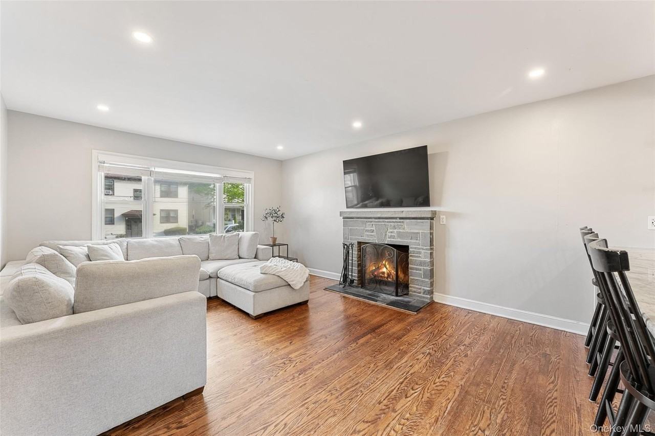 17 Terrace Ave - Photo 6 of 23
