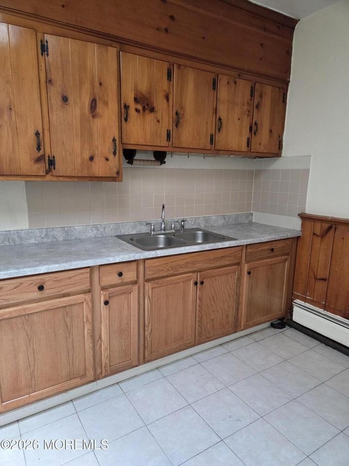 605 Broadway #2 - Photo 2 of 5