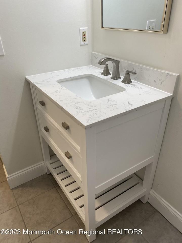 231 Atlantic St #26 - Photo 2 of 15
