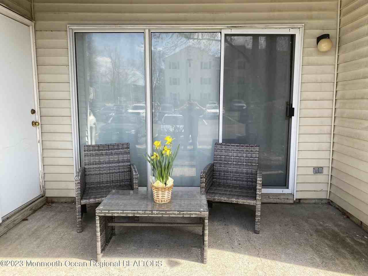 231 Atlantic St #26 - Photo 3 of 15