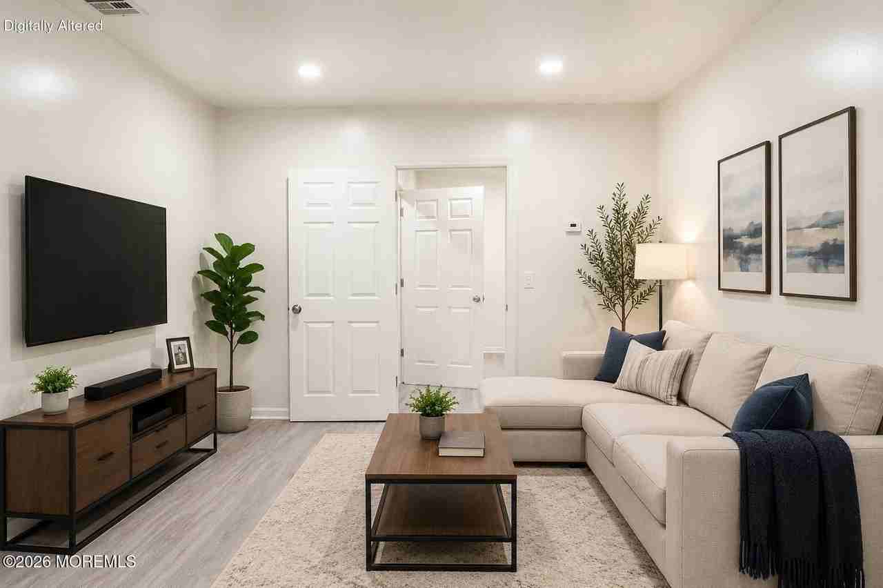 101 Anelve Ave #5 - Photo 3 of 14