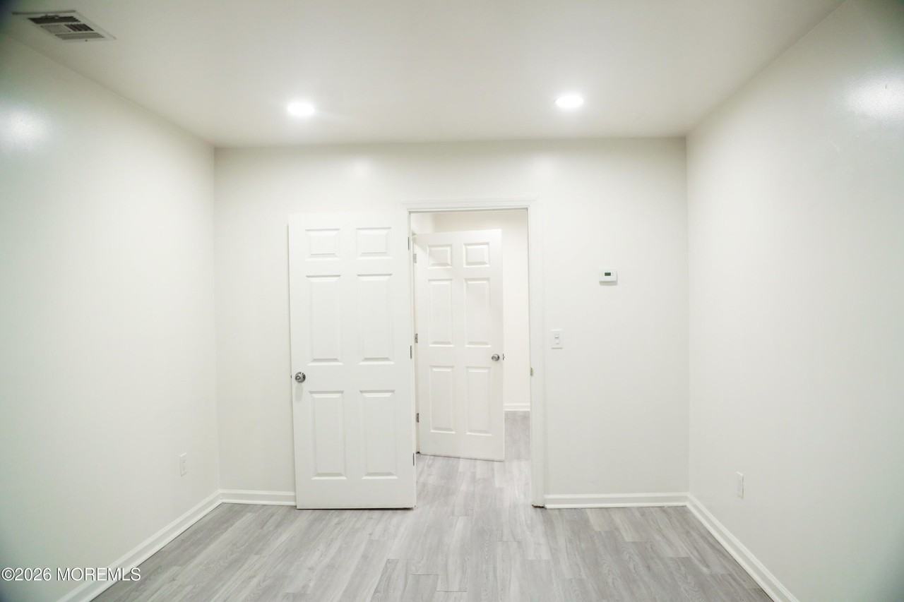 101 Anelve Ave #5 - Photo 4 of 14