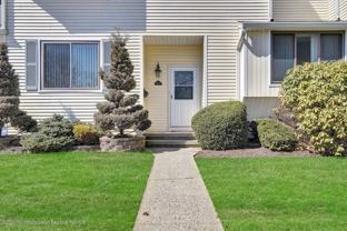 415 Middlewood Rd - Photo 1 of 1